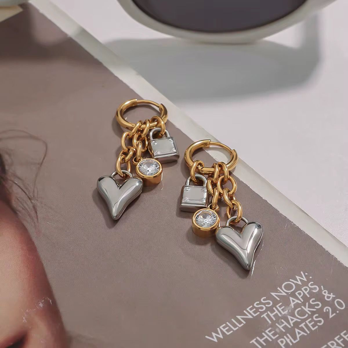 Brincos pingentes mix - Dourado/ Prateado