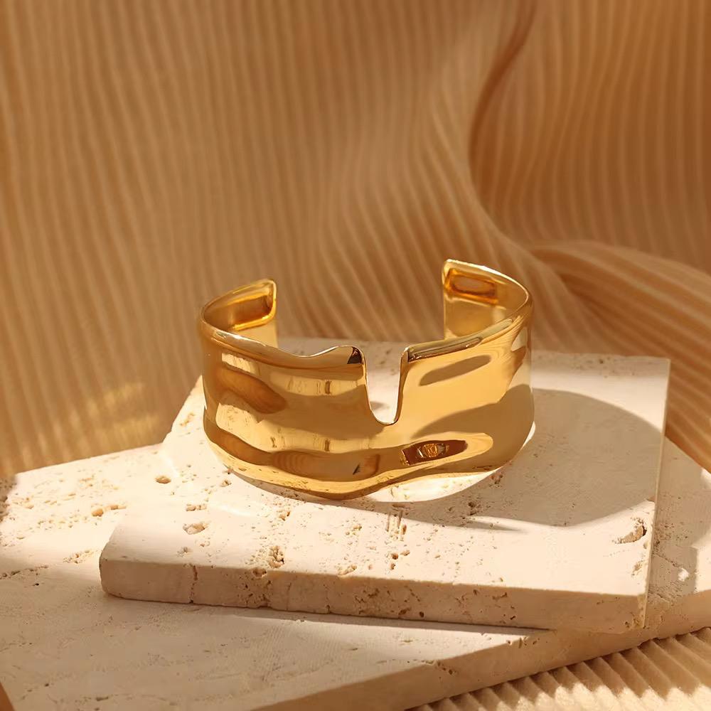 Pulseira Bracelete - Dourado