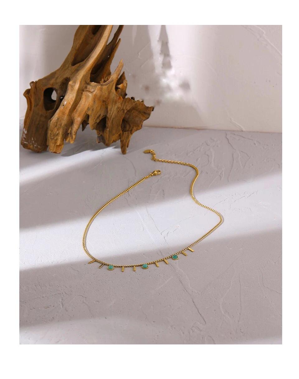 Colar pingentes pedras naturais - Dourado