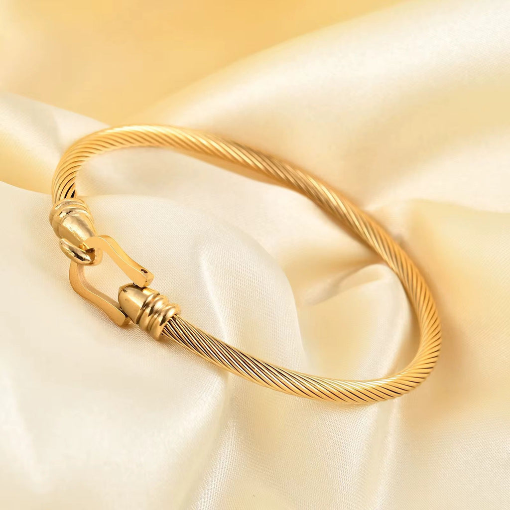 Pulseira minimalista clasp - Dourado