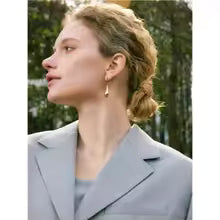 Brincos Minimalista - Dourado