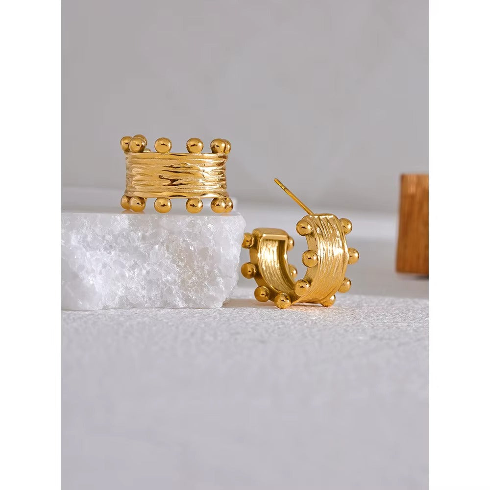 Brincos Queen - Dourado